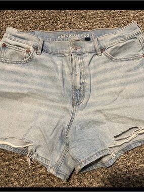 American Eagle Outfitters Light Blue Denim Jeans - Strigid